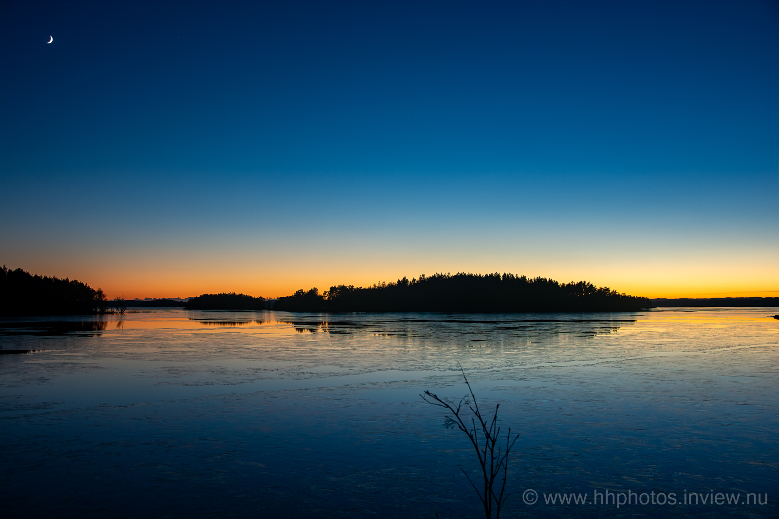 Sunset at Lake Mjörn 220106-4